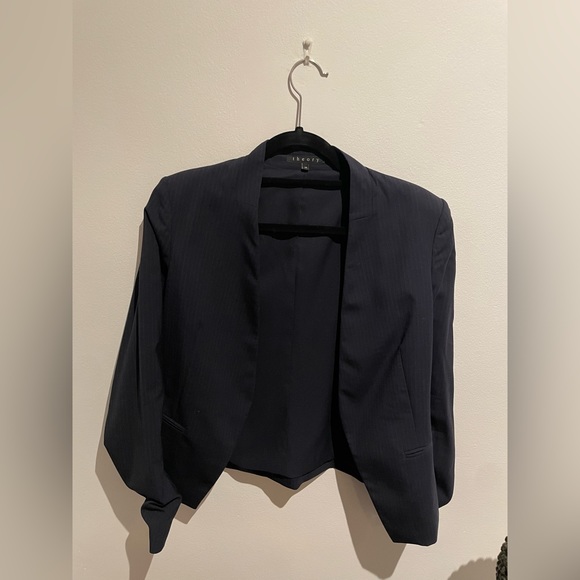 Perfect Condition Theory Pinstrip Navy Blazer - Picture 1 of 1